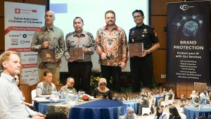 Featured image for: SwissCham and customs foster collaboration in combating counterfeits